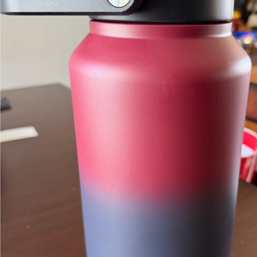 Elegant Dual-Tone Red and Black Water Bottle